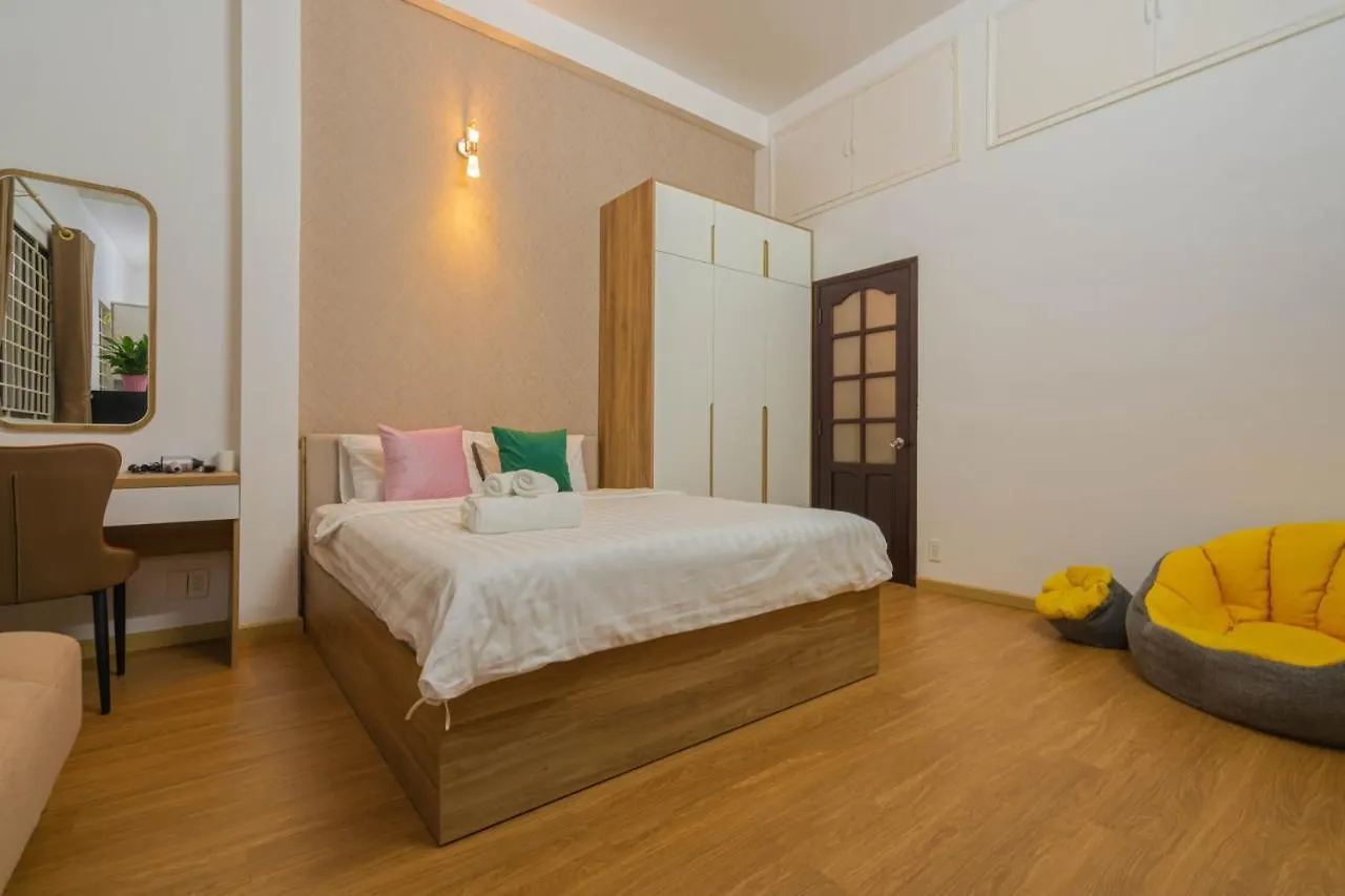 Kansas Hotel & Apartment - Notre Dame Ho-Chi-Minh-Stadt